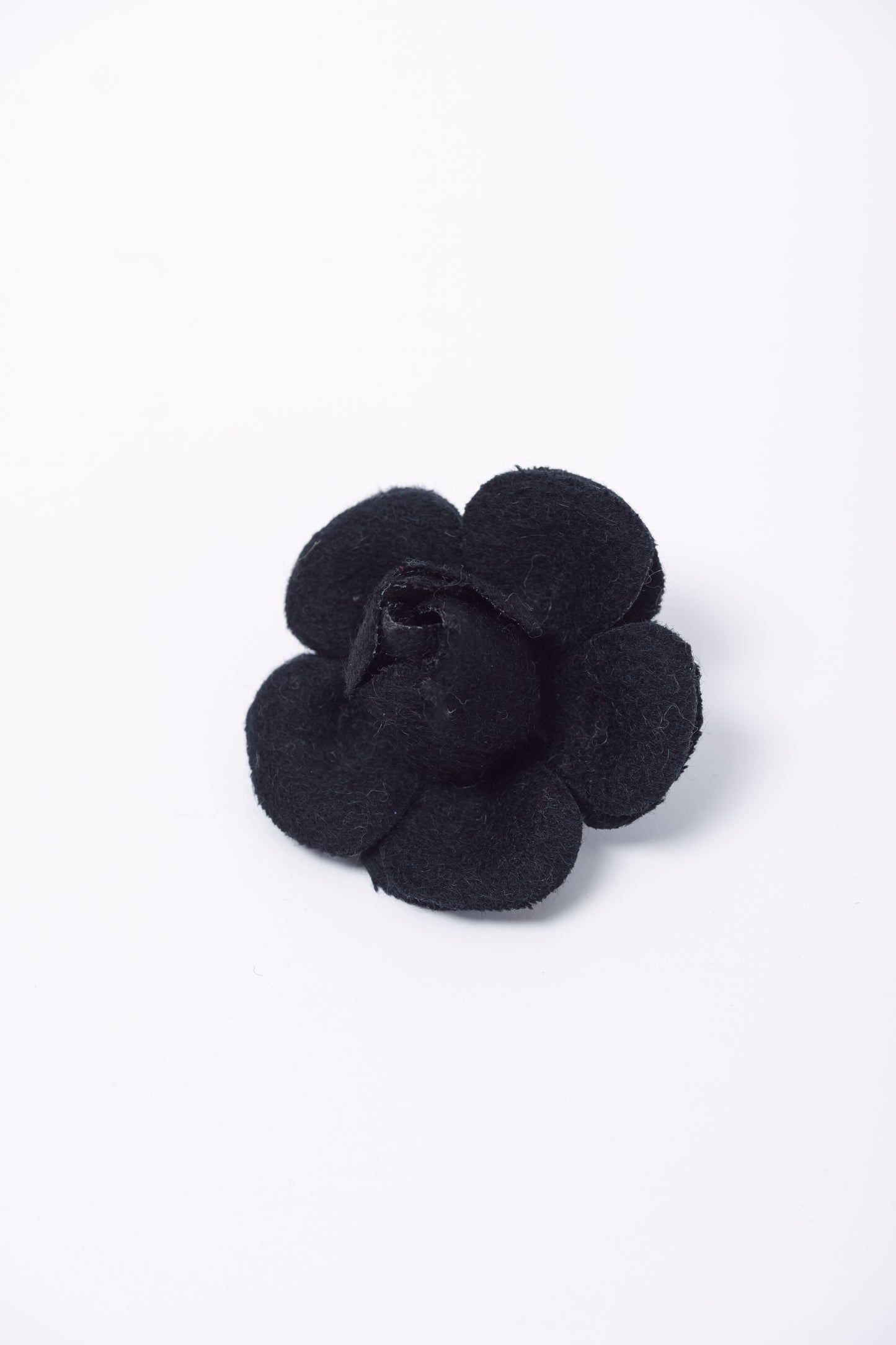Royal Alpaca Flower Broche